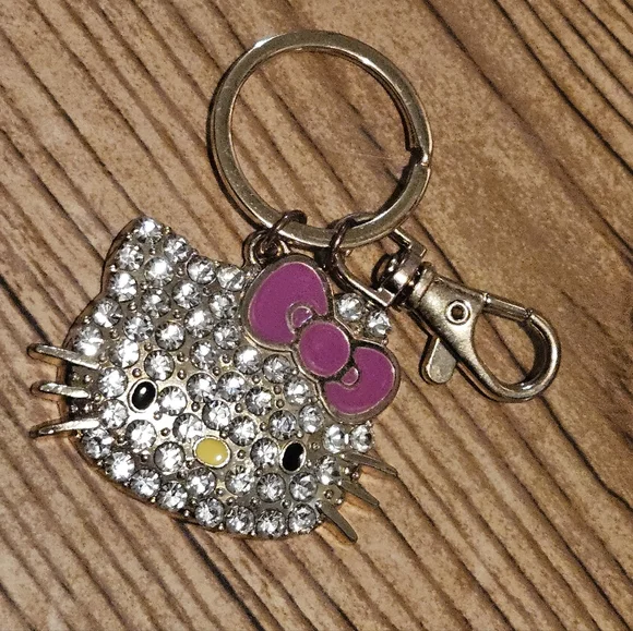 Hello Kitty Rhinestone Keychain & Pouch - Picture 3 of 7